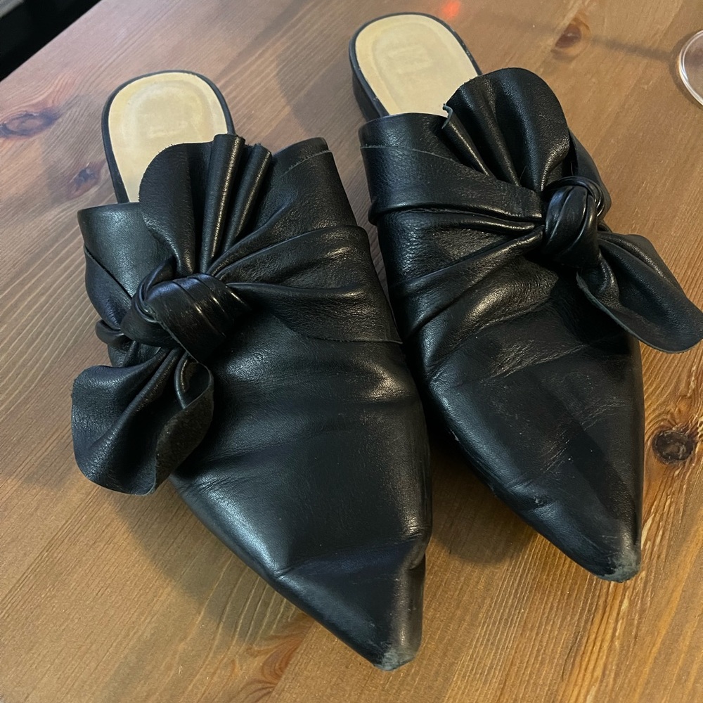 Nanette Lepore leather slides